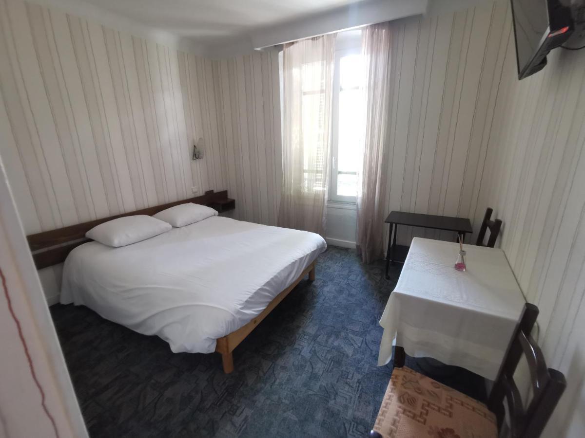 Hotel Le Tourisme Embrun Eksteriør billede