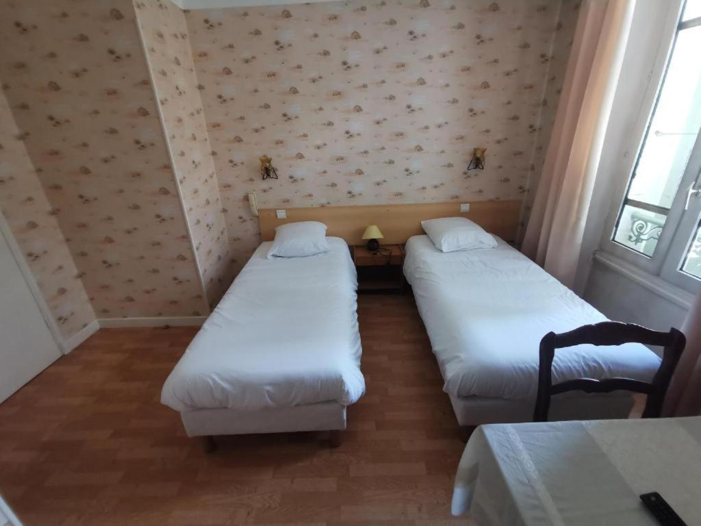 Hotel Le Tourisme Embrun Eksteriør billede